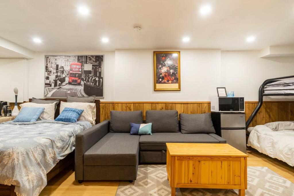 Big Oasis Studio Near Airport Yyz Hotell Toronto Eksteriør bilde
